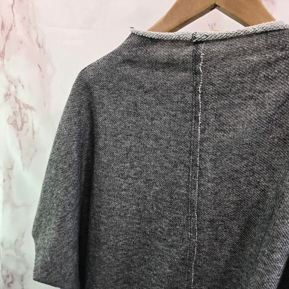 Three Bird Nest Dress Womens Medium Gray Poncho Sweatshirt Cape Wrap Cover Up - Picture 6 of 11